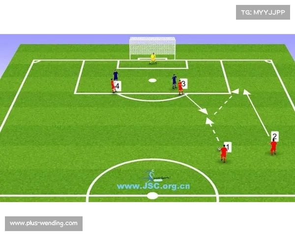 科林蒂安依赖中场核心组织能力提升战术层次与进攻效率